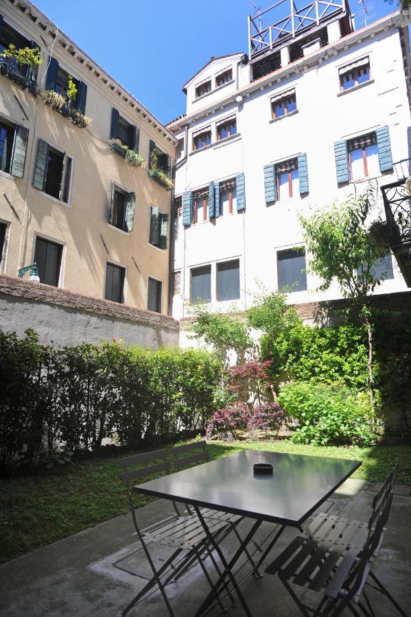 Tra San Marco E Rialto Apartamento *