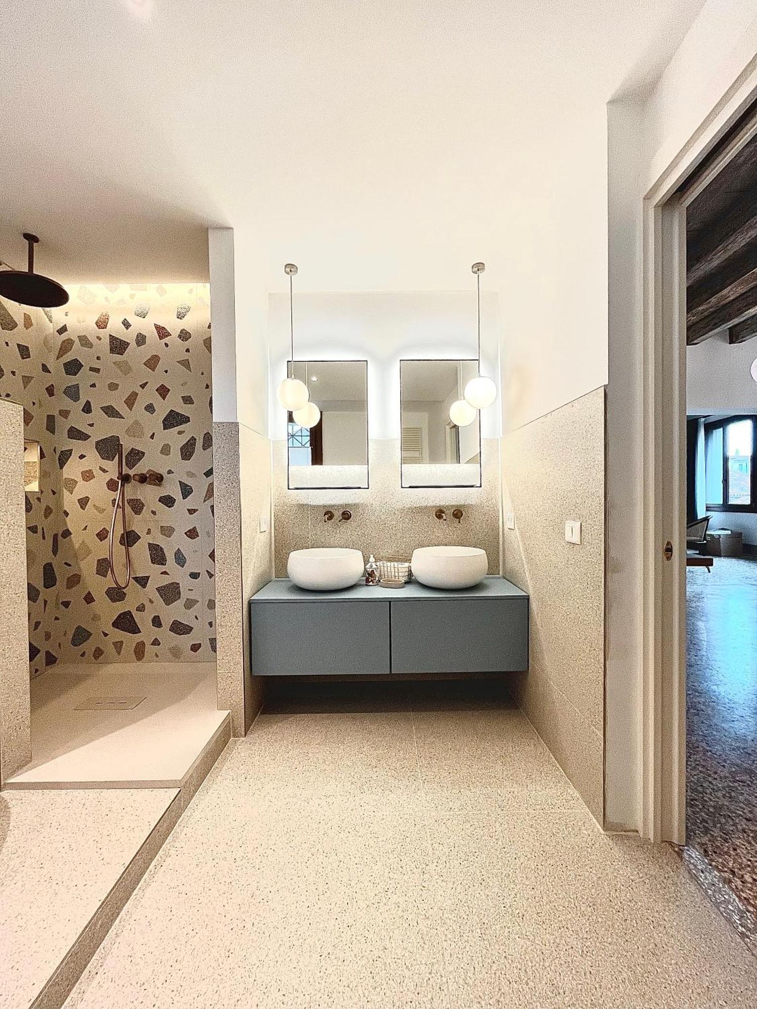 Tra San Marco E Rialto Apartamento *