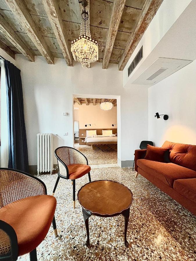 Tra San Marco E Rialto Apartamento *