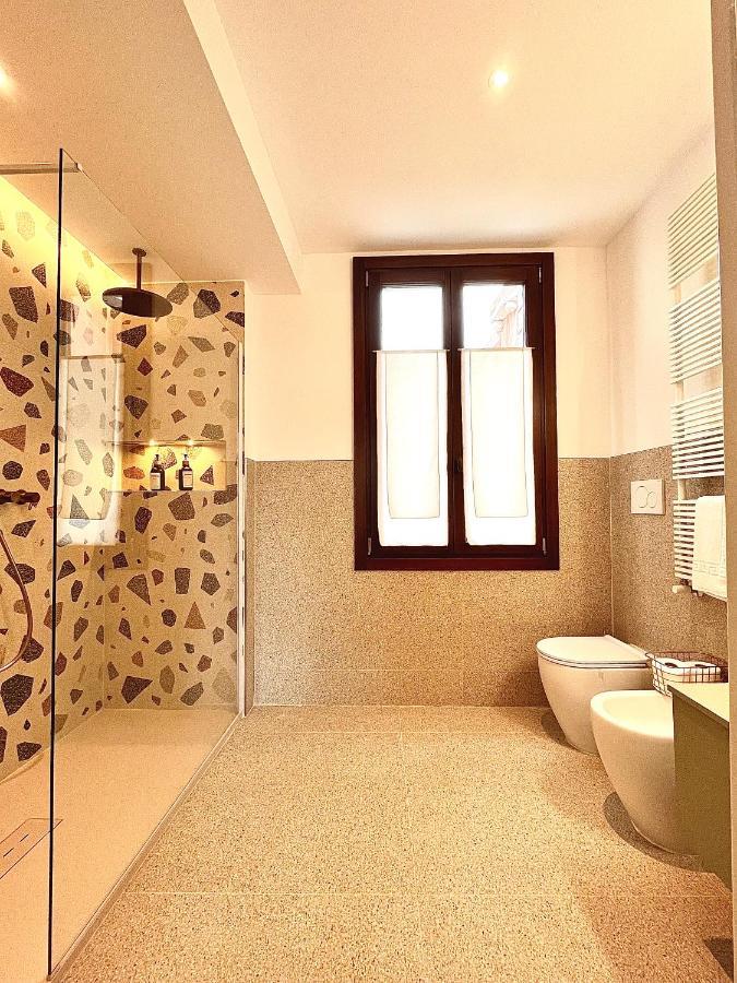 Tra San Marco E Rialto Apartamento *